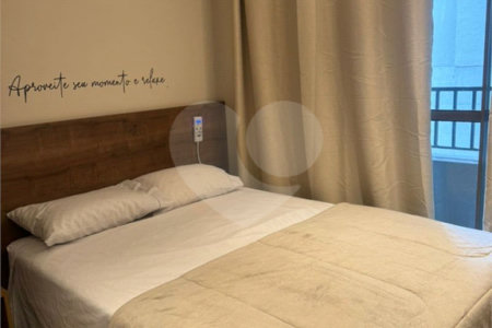 VENDO - Studio mobiliado e decorado na Vila Mariana.
