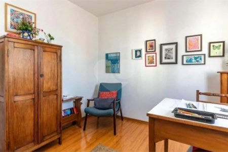 Apartamento à venda com 3 quartos, sendo 1 suíte, em Campo Belo, São Paulo, SP