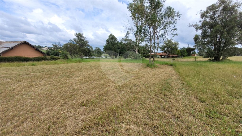 Loteamento Residencial no Condomínio Vila Pinhal do Broa.