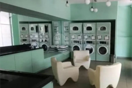 Apartamento 2 quartos, sendo 1suíte. 2 banheiros. Cozinha americana. Living com 2 ambientes com varanda gourmet,
