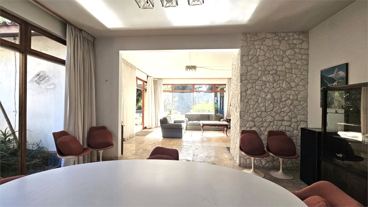 Casa à venda com 4 suítes no condomínio Chácara Cordeiro, São Paulo - SP