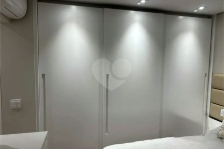 Aptº venda Mooca, 149m², andar alto, 4 dorms, 3 suítes, 2 vagas, varanda gourmet, ar condicionado.