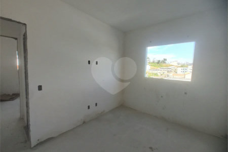 Apartamento 2 dormitórios com 1 vaga de garagem, excelente localização, programa MCMV, pagto parcelado