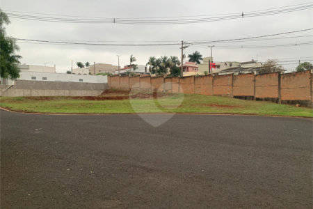 Terreno no Condomínio Nascente do Jaraguá, localizado em Araraquara/SP.