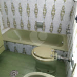 Casa com 4 dormitórios e 4 vagas.