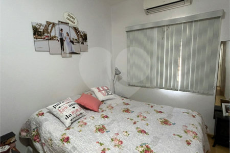 Sobrado venda no Alto da Mooca, com 266m2, 4 quartos, 3 salas, área gourmet e 2 vagas de garagem