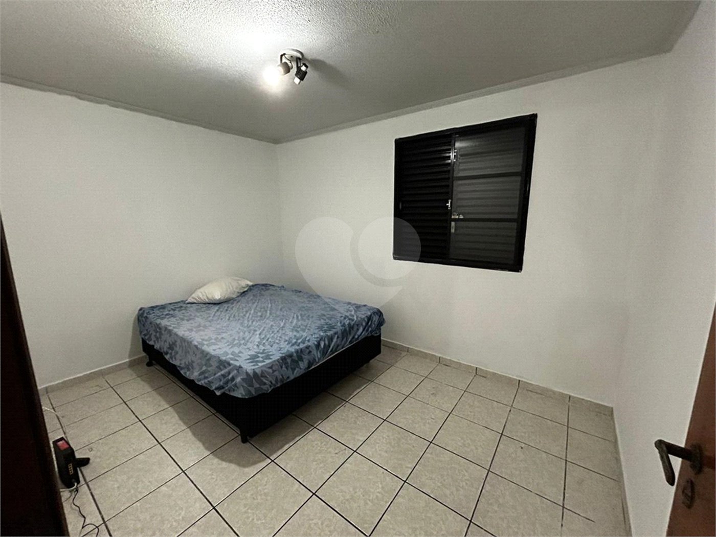 Apartamento com 03 Dormitórios, á venda, em São Carlos-SP.