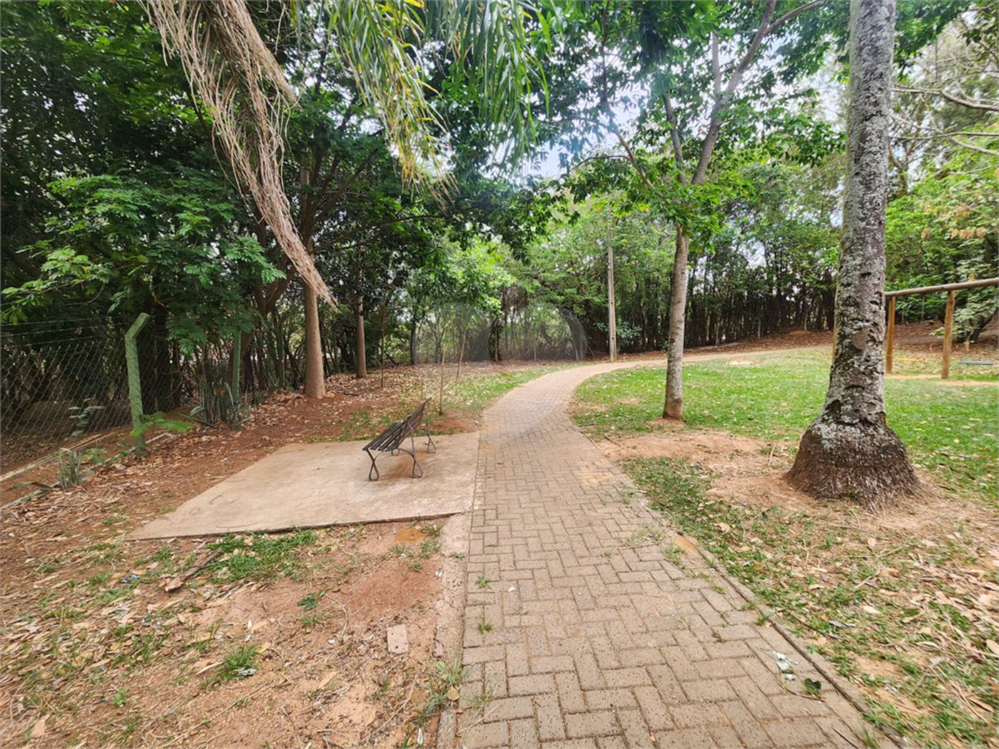 Terreno á venda no Parque FHER