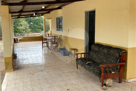 Chácara Parque Itaipu 3 quartos.