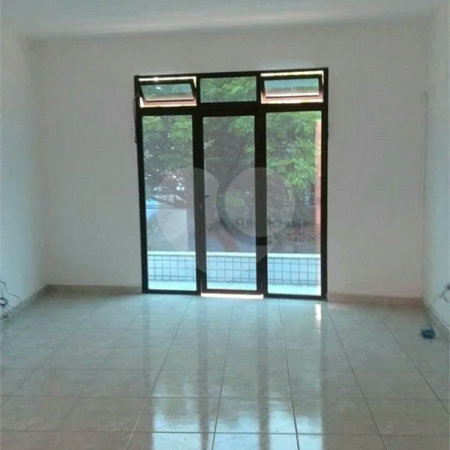 Prédio comercial com 724m² , 8 banheiros e 5 vagas de garagem , à venda na Vila Formosa.