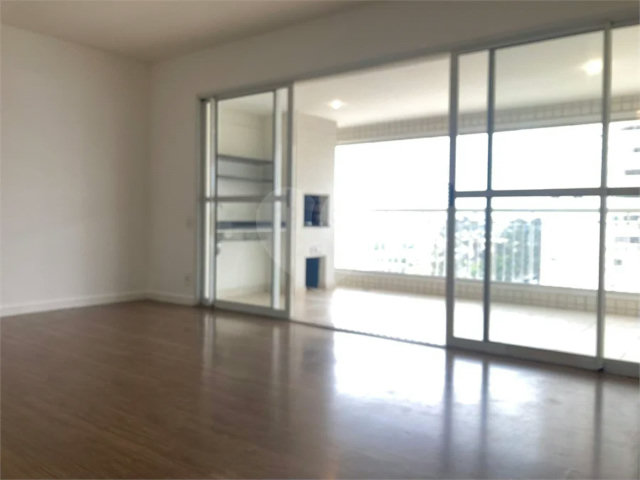 Apartamento para alugar com 4 quartos, sendo 2 suítes,  em Jardim Marajoara, São Paulo, SP