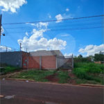 Casa à venda com 3 quartos, sendo 2 suítes, em Jardim Nova Ponta Porã, Ponta Porã - MS