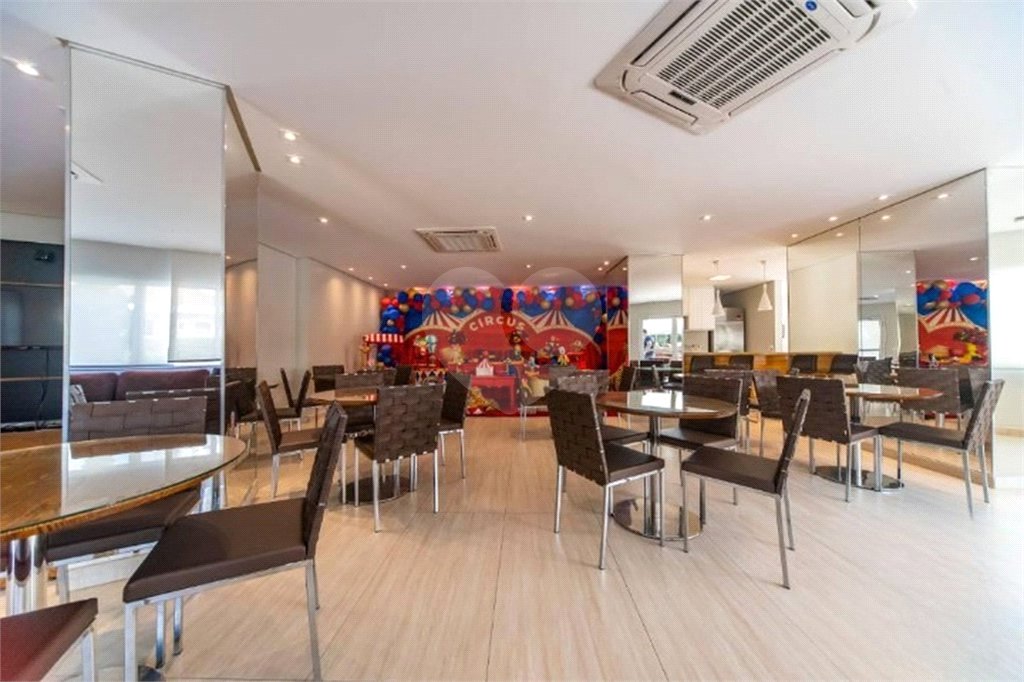 Apartamento na Mooca 3 suítes 108m² com 2 vagas, repleto de área de lazer.