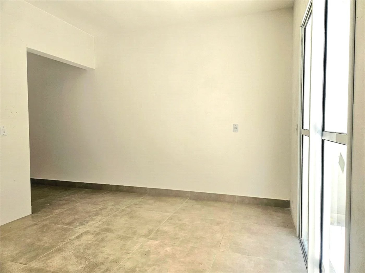 Casa à venda com 2 suítes em Jardim Pinheiros, São Paulo, SP