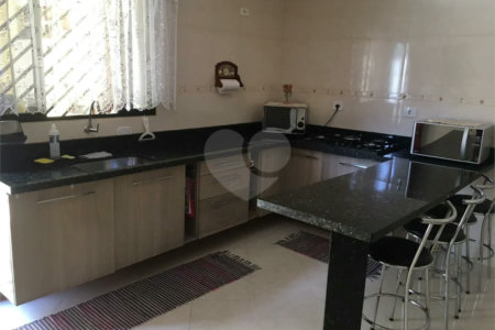 Casa com 112m² , 2 dormitórios , sendo 2 suítes , à venda no bairro da Penha.