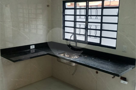 Belíssimo Sobrado com 3 Quartos e 135m² A/C à Venda no Jardim Alvinópolis - Atibaia