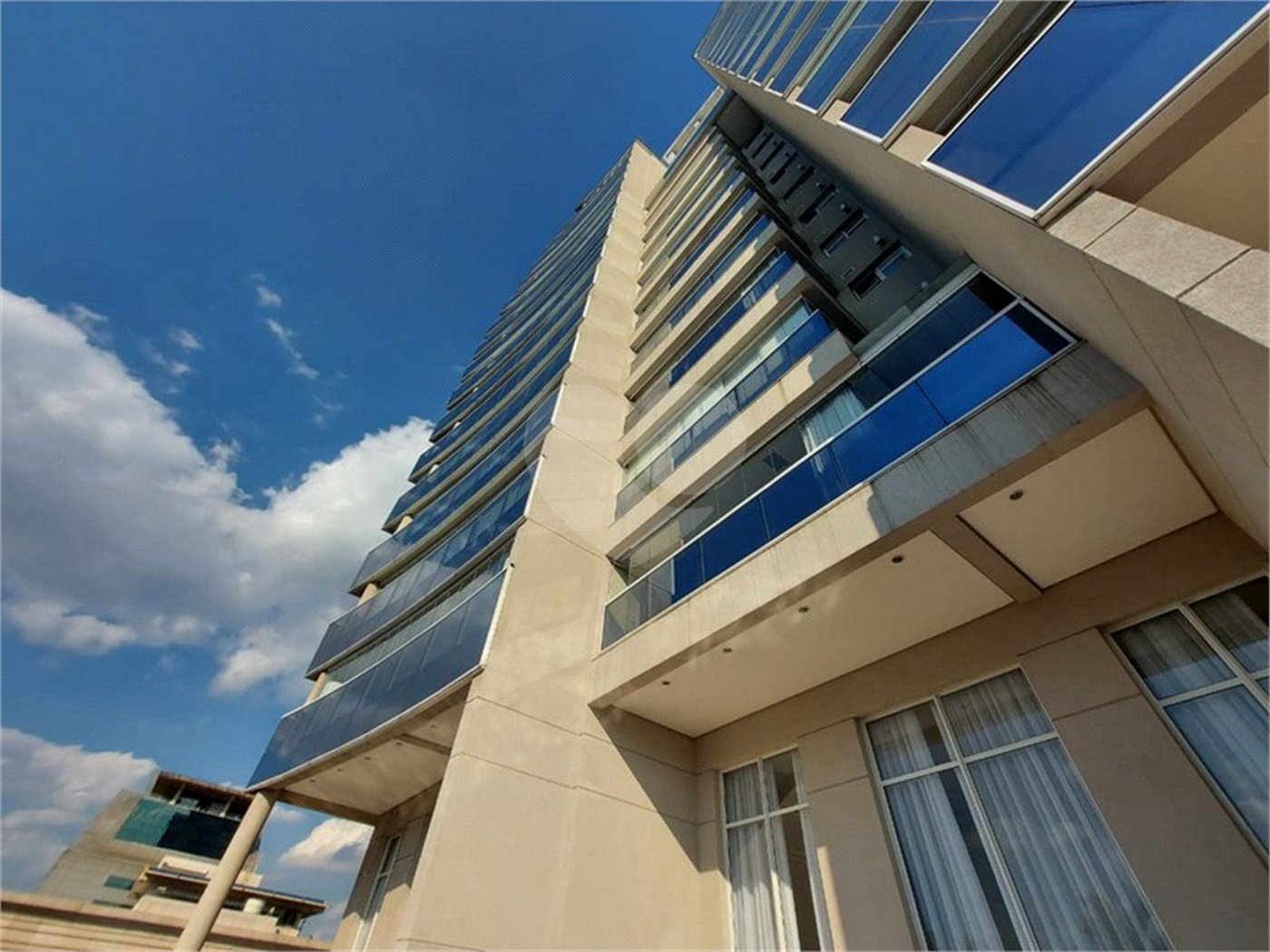 Apartamento Mobiliado na Vila Olimpia com 57m² e 1 vaga