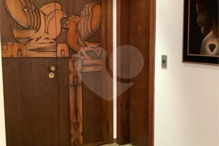 Apartamento na Mooca com 244 metros