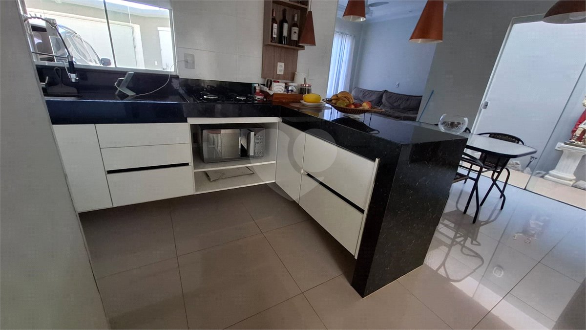 Casa Térrea de Alto Padrão à Venda – Próxima ao Shopping