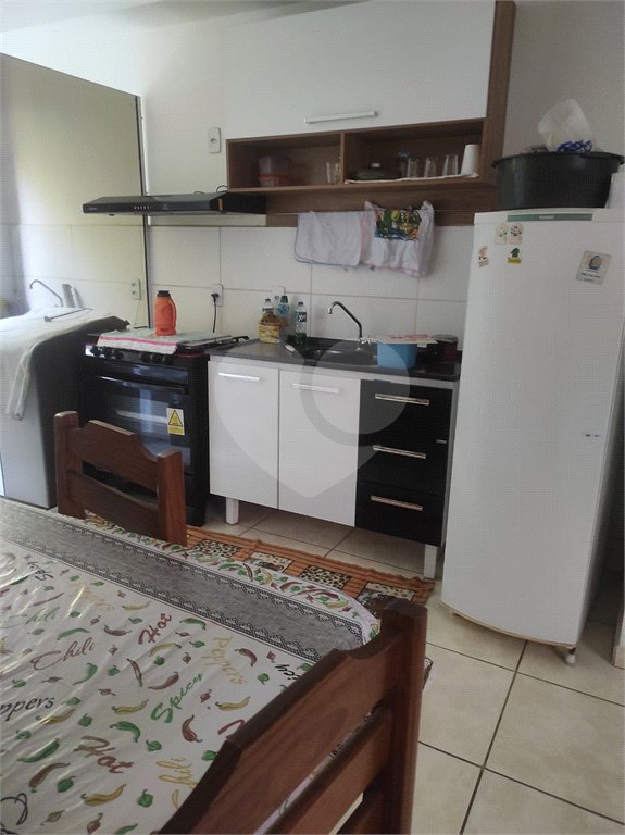 Apartamento no Condomínio Ipê Branco .