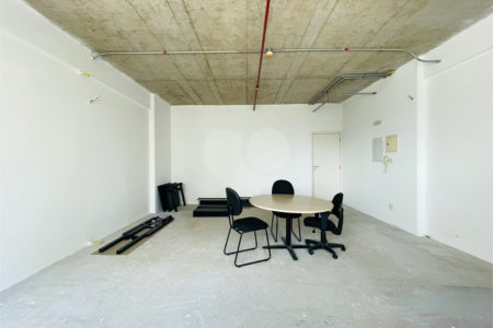 Oportunidade Escritório comercial à venda no Domo Business com 39 m² no Contrapiso!