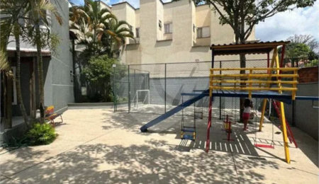 Casa à venda com 2 quartos em Vila Santa Inês, São Paulo, SP