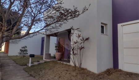 Casa à venda com 3 suítes no condomínio Espraiado, São Carlos - SP