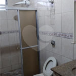 Casa Térrea com 3 dormitórios, sendo 1 suíte.