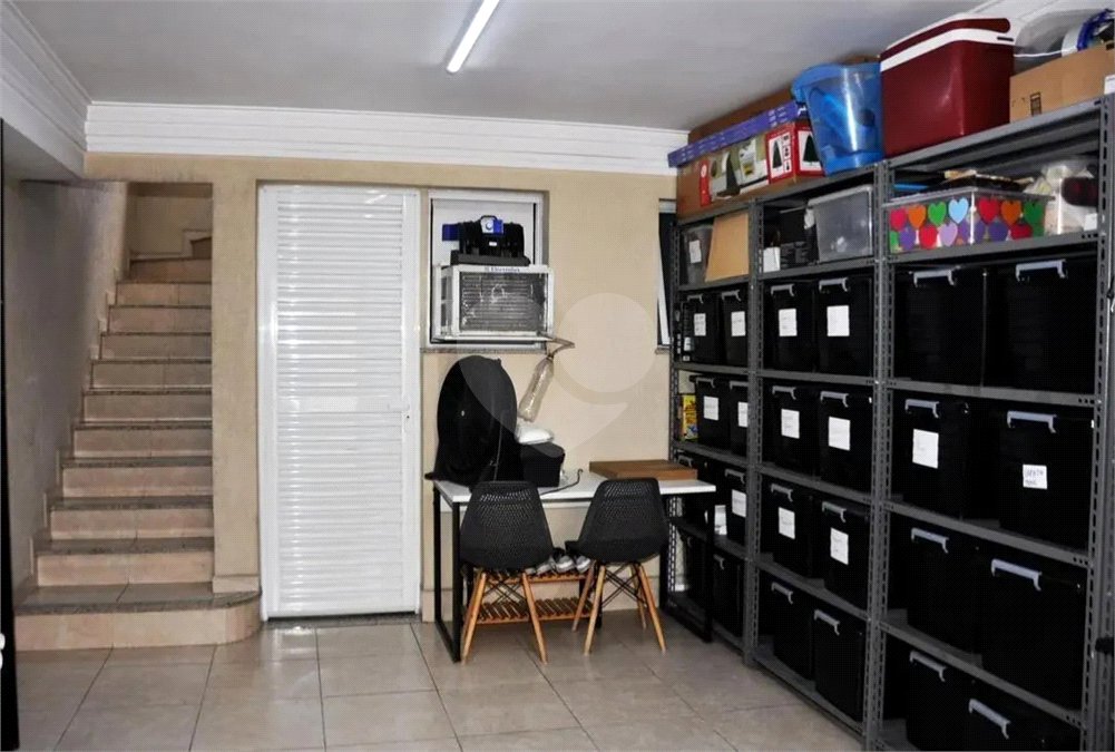 Casa à venda com 4 quartos em Vila Fiat Lux, São Paulo