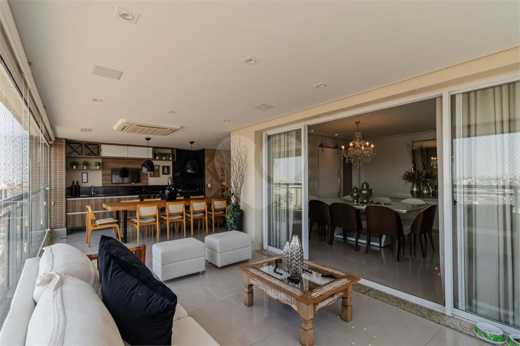APARTAMENTO IPIRANGA COM 4 SUÍTES E 3 VAGAS - REFORMADO!