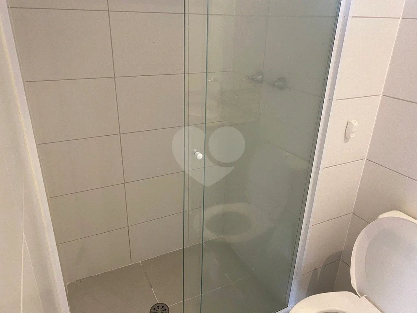 Apartamento com 70m² , 2 dormitórios , sendo 1 suíte , 1 vaga de garagem , à venda no bairro Campestre em Santo André.