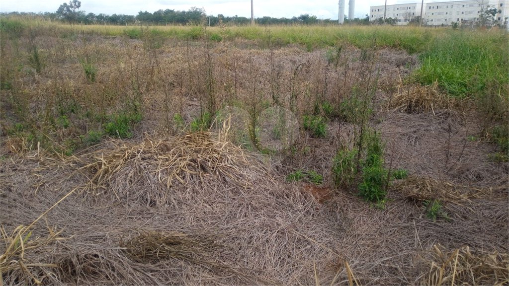 Lote no Jardim do Bosque, aceita financiamento ou aquisição de terreno e construção