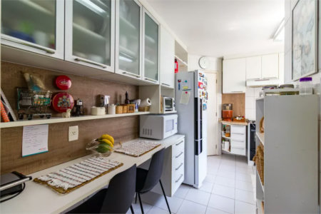 Apartamento à venda com 3 quartos, sendo 2 suítes, em Morumbi, São Paulo, SP