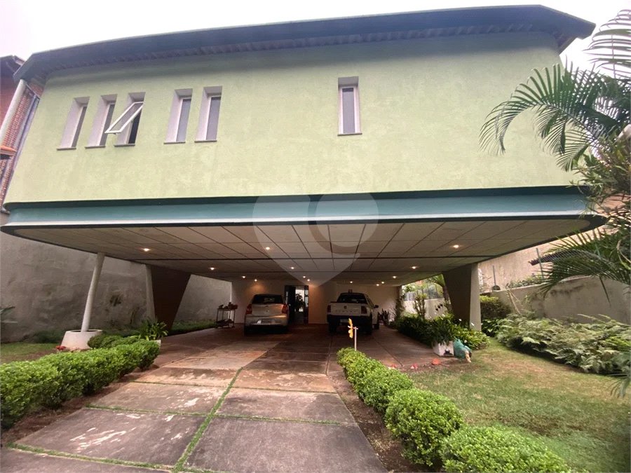 Casa térrea com 3 quartos para alugar no Jardim dos Estados, São Paulo - SP