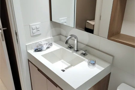 Apartamento à venda com 3 suítes em Vila Pompéia, São Paulo, SP
