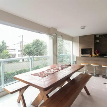 Apartamento na Mooca com 204m² amplo à venda 3 quartos, sendo 3 suítes, e 4 vagas