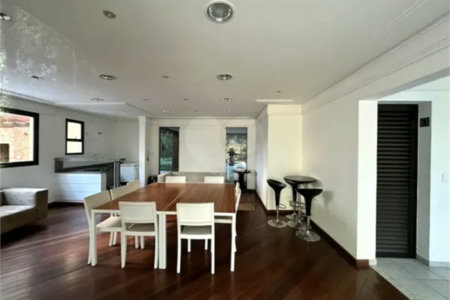 Belíssimo apartamento Ed. Four Seasons - Rua Almansa, 225 - Vila Andrade 2 suites com 3 vagas