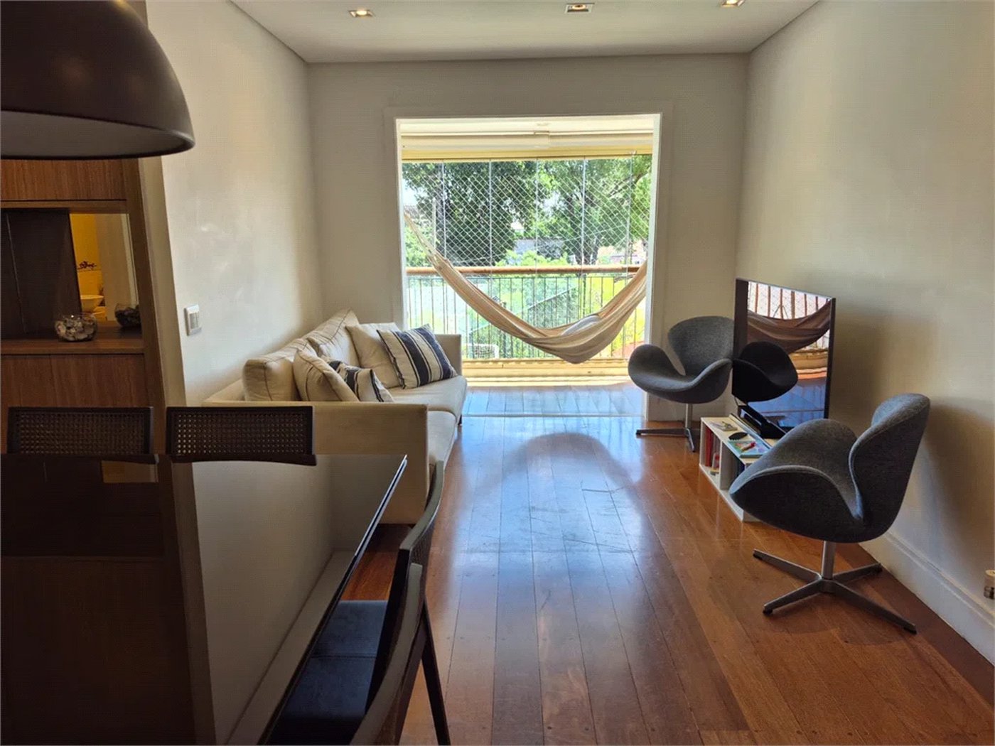 Apartamento à venda no Jardim Bonfiglioli diferenciado com 3 quartos, sendo 2 suítes e 2 vagas