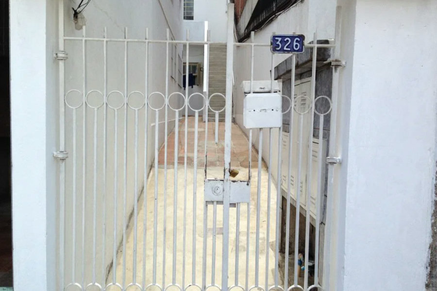 Terreno 10X25 com casas alugadas Vila Rica