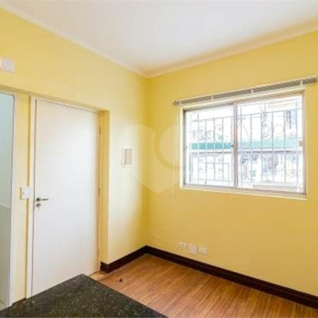 Condomínio com 12 studios , 310m² de área , à venda no bairro do Cambucí.