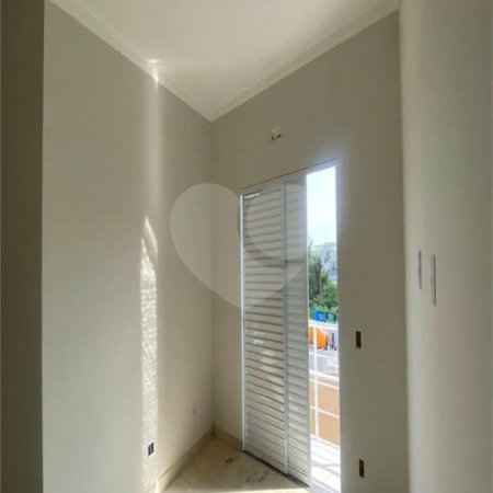 Linda casa nova á venda Jardim dos Sabias, 2 dormitorios um suite, uma vaga. 129m² de construção.