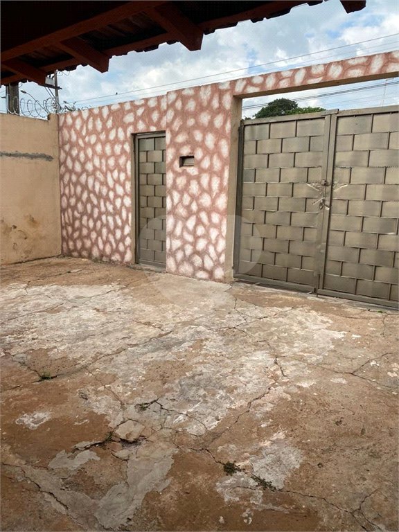 Casa térrea para venda na Vila Carmem