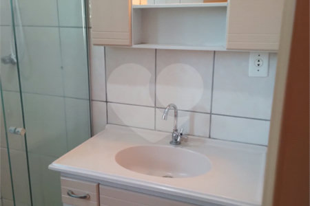 Apartamento à venda no Condomínio Álvaro Dziabas