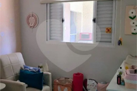 Casa em condomínio Alvorada em Araraquara com 3 dormitórios e piscina
