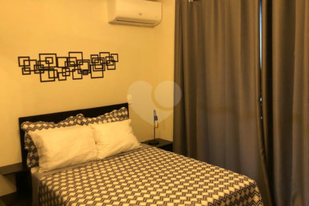 Prédio novinho! Apartamento mobiliado! Em frente ao Metrô!