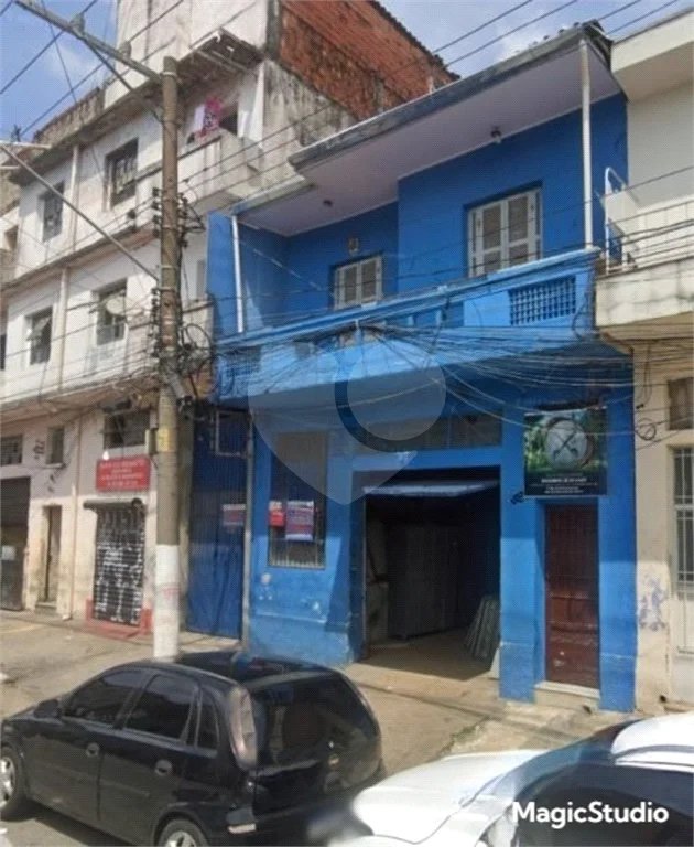 Galpão com 409m² , 10 vagas de garagem , 3 banheiros , 3 salas , à venda na Moóca.