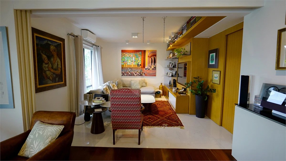 Apartamento à venda com 4 quartos, sendo 3 suítes, em Santo Amaro, São Paulo, SP
