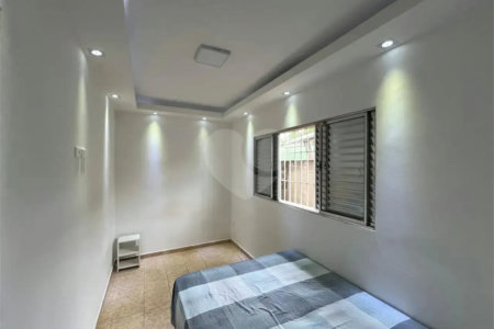 SOBRADO COM 350 M2 ( ABAIXO DO PREÇO DE MERCADO) 3 DORMITÓRIOS 3 SUÍTES SAÚDE