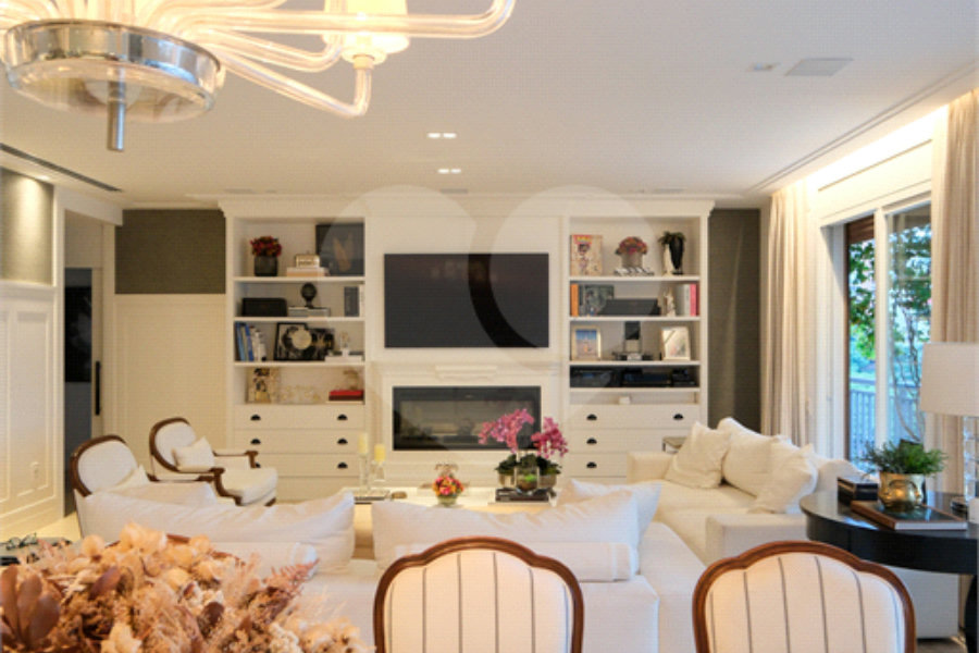 Apartamento mobiliado no Jardim Paulistano