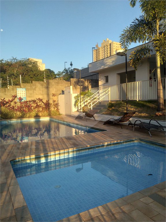 Apartamento à Venda no Parque dos Manacás